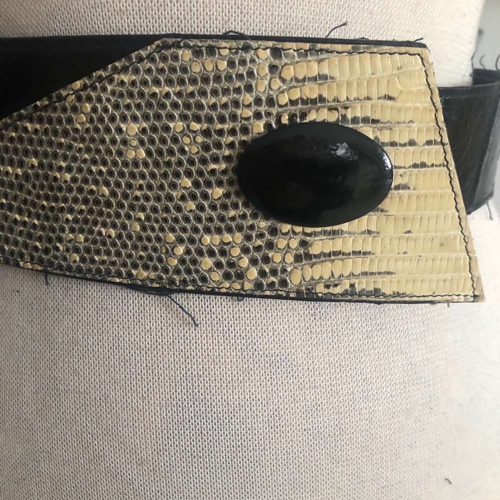 SOLD Vintage 1950s Belt Black Reptile Print Pinup - Picture 3 of 8
